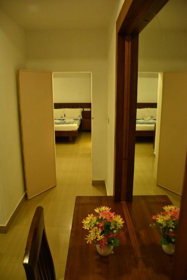 ปาลาเซียล ปอนดิ Hotel ปอนดิเชอรี ภายนอก รูปภาพ